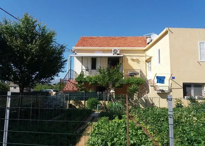 Apartment Ivica - 50 M From Sea